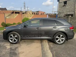 Toyota Venza V6 2012 Gray