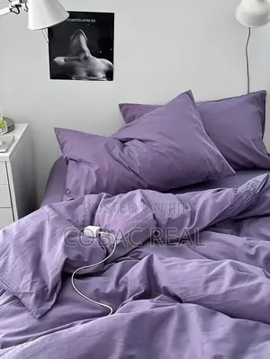 Bedsheet, Pillowcases and Duvet