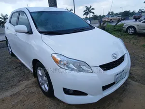 Toyota Corolla 2010 White