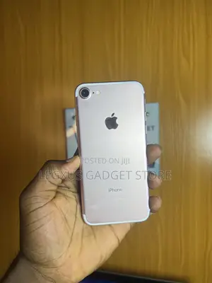 Apple iPhone 7 32 GB Yellow