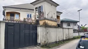 4bdrm Duplex in Stadium Road , Port, Obio-Akpor for sale