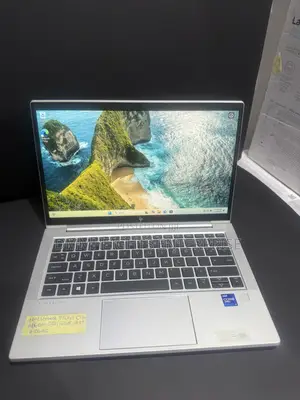 Laptop HP EliteBook 830 G8 16GB Intel Core i7 SSD 512GB