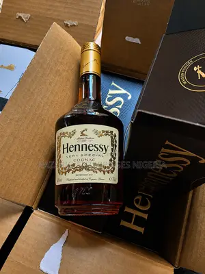 Hennessy Vs(Original) by 12 Bottles