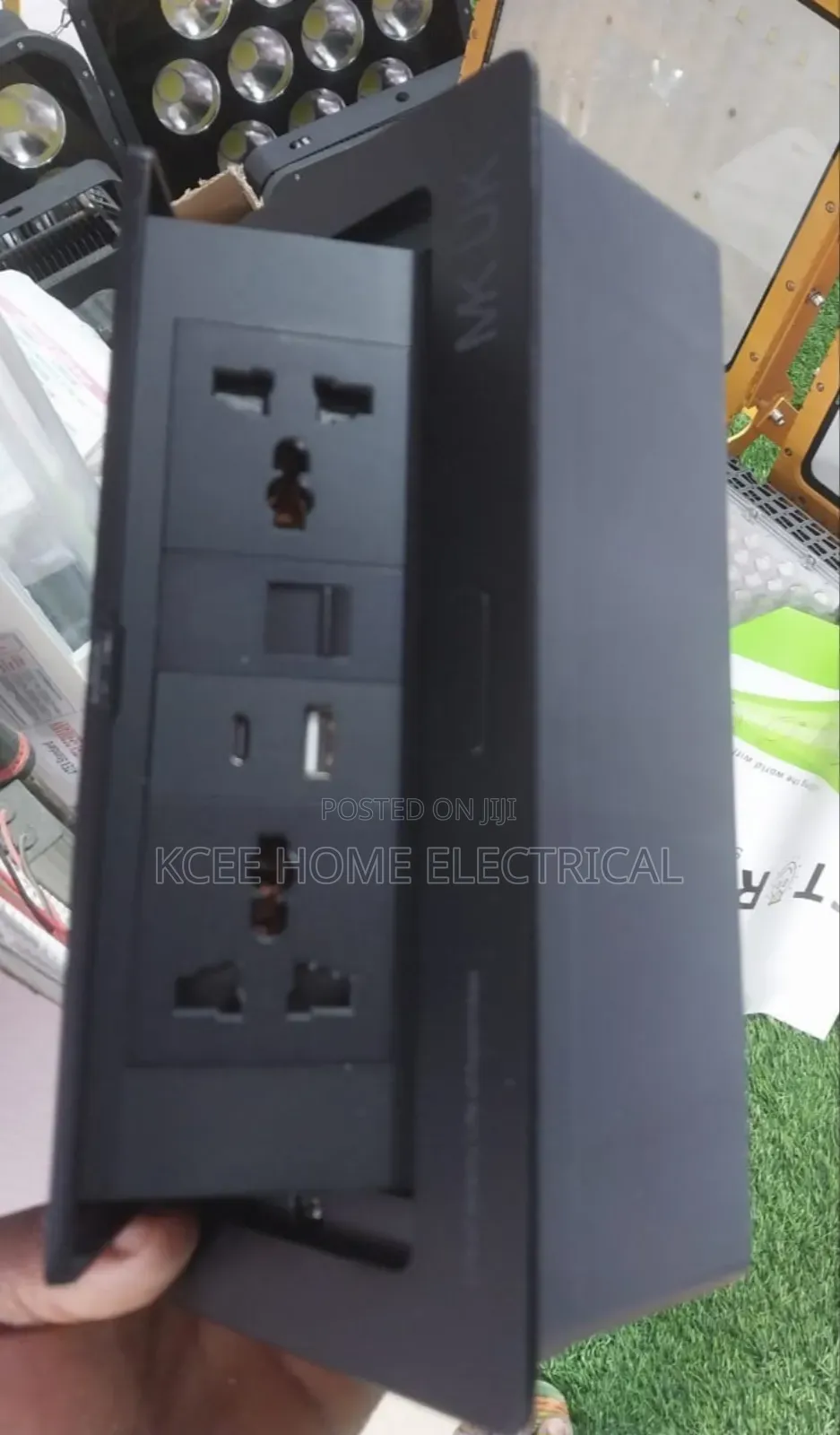 Table Pop-up Socket With Usb, Type-c Data Ports – Office Desk Power
