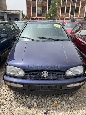 Volkswagen Golf 2002 Blue