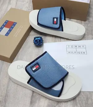 Tommy Hilfiger Luxury Slides Top Quality Available in Store