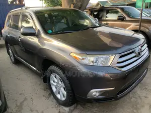 Toyota Highlander 2013 Gray