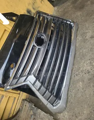 Original Lexus Front Grill for Lexus Lx570