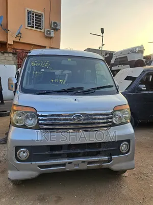 Daihatsu Hijet 2012 Silver