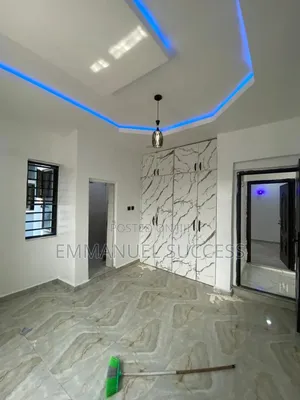 Furnished 1bdrm Apartment in 13C Royal Avenue, for rent