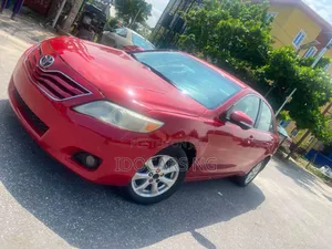 Toyota Camry LE 4dr Sedan (2.5L 4cyl 6AM) 2010 Red