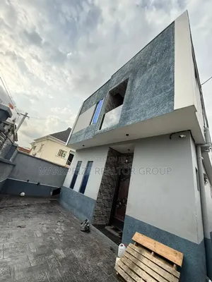 4bdrm Duplex in Gbagada Lagos for sale