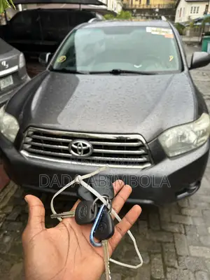Toyota Highlander V6 2009 Gray