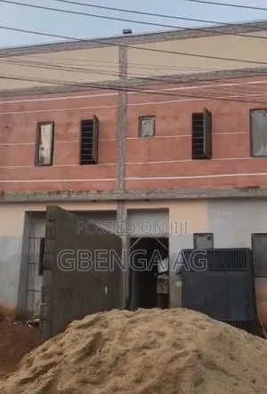 4bdrm Duplex in Omole Phase 2, Kosofe / Kosofe for sale