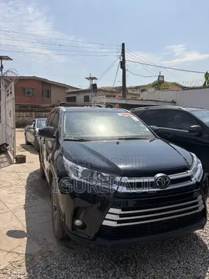 Toyota Highlander XLE 4dr SUV AWD (3.5L 6cyl 6A) 2015 Black