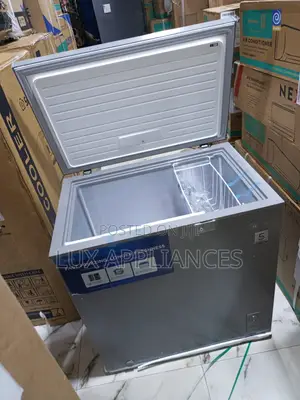 Midea 197l Wide Voltage Deep Freezer