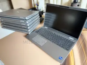 Laptop Dell Precision 3570 16GB Intel Core i7 SSD 512GB