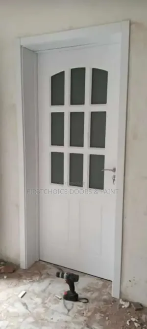 HDF With Glass Dinning to Kitchen Door
