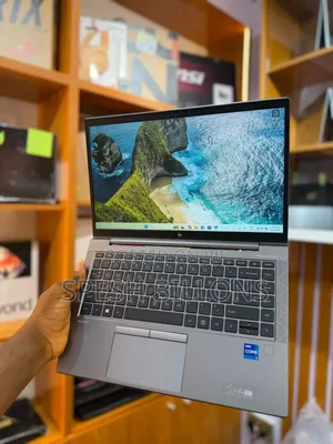New Laptop HP ZBook Firefly G8 16GB Nvidia SSD 512GB