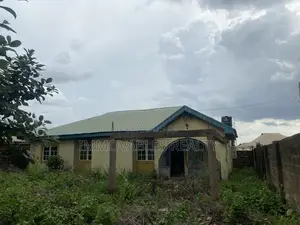 3bdrm Bungalow in Liberty Estates, Abeokuta South for sale