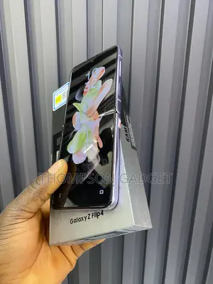 Samsung Galaxy Z Flip4 256 GB