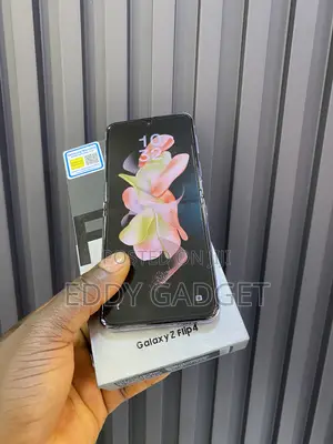 Samsung Galaxy Z Flip4 256 GB