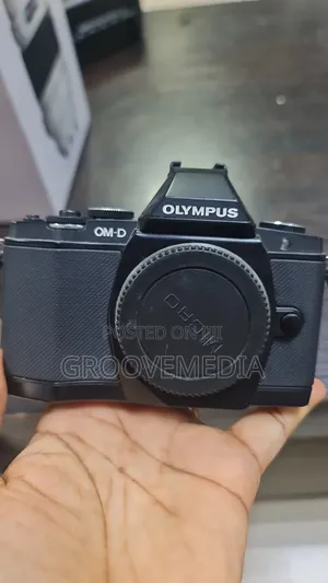 Olympus Om-D-E-M5 Camera Uk Used