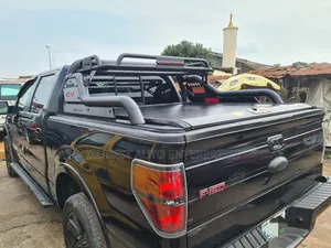 Roller Boot Cover and Rugged Bar Ford F150