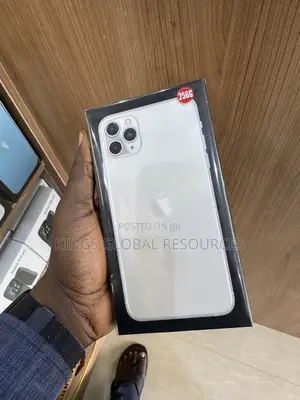 New Apple iPhone 11 Pro Max 256 GB Gold