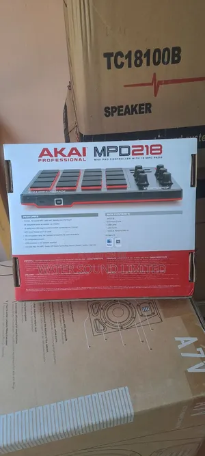 Akai MPD 218