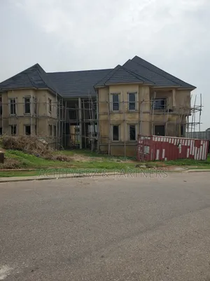 5bdrm Duplex in Asokoro for sale