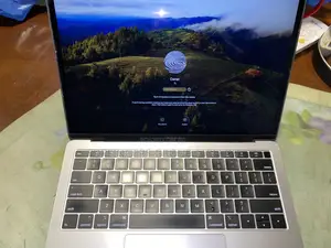 Laptop Apple MacBook Air 2018 8GB Intel Core i5 SSD 256GB