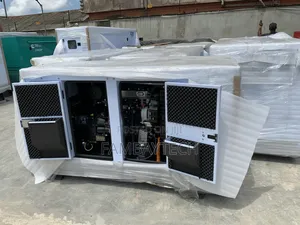Soundproof Perkins 25kva Generator With Strong Engine