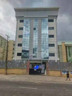 Office Space Measuring 1871sqm
