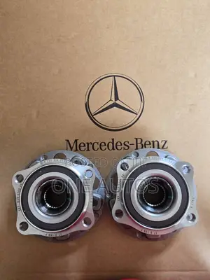 Mercedes-Benz Front Hub