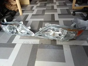 Headlight/Headlamp Toyota Camry 2010