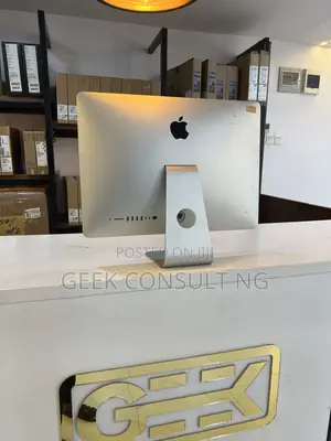 Desktop Computer Apple iMac 8GB Intel Core i5 HDD 1T