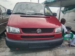 Volkswagen Transporter 2005 Red