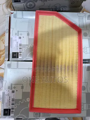 Mercedes-Benz Engine Filter