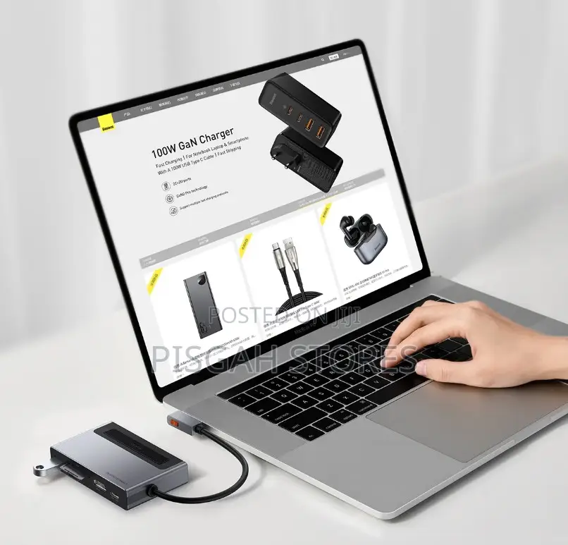 Baseus Magic Multifunctional Type-C Hub With a Retractable Clip