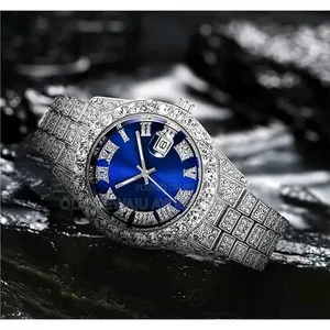 Watchband Studded Men's Wristwatch