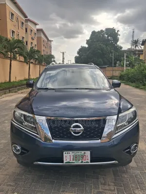 Nissan Pathfinder 2015 Blue