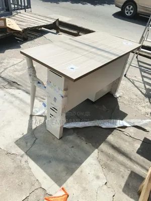 Executive Table With Mobile Drawer