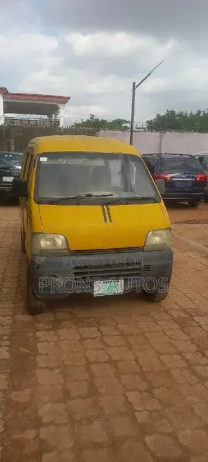 Suzuki Every 2005 Yellow