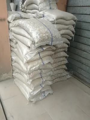 Gravel/ Stones