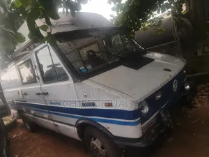 Iveco Daily 1990 White