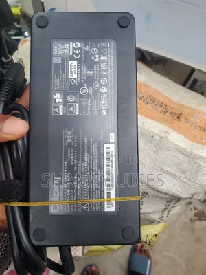 Msi Charger 330watts