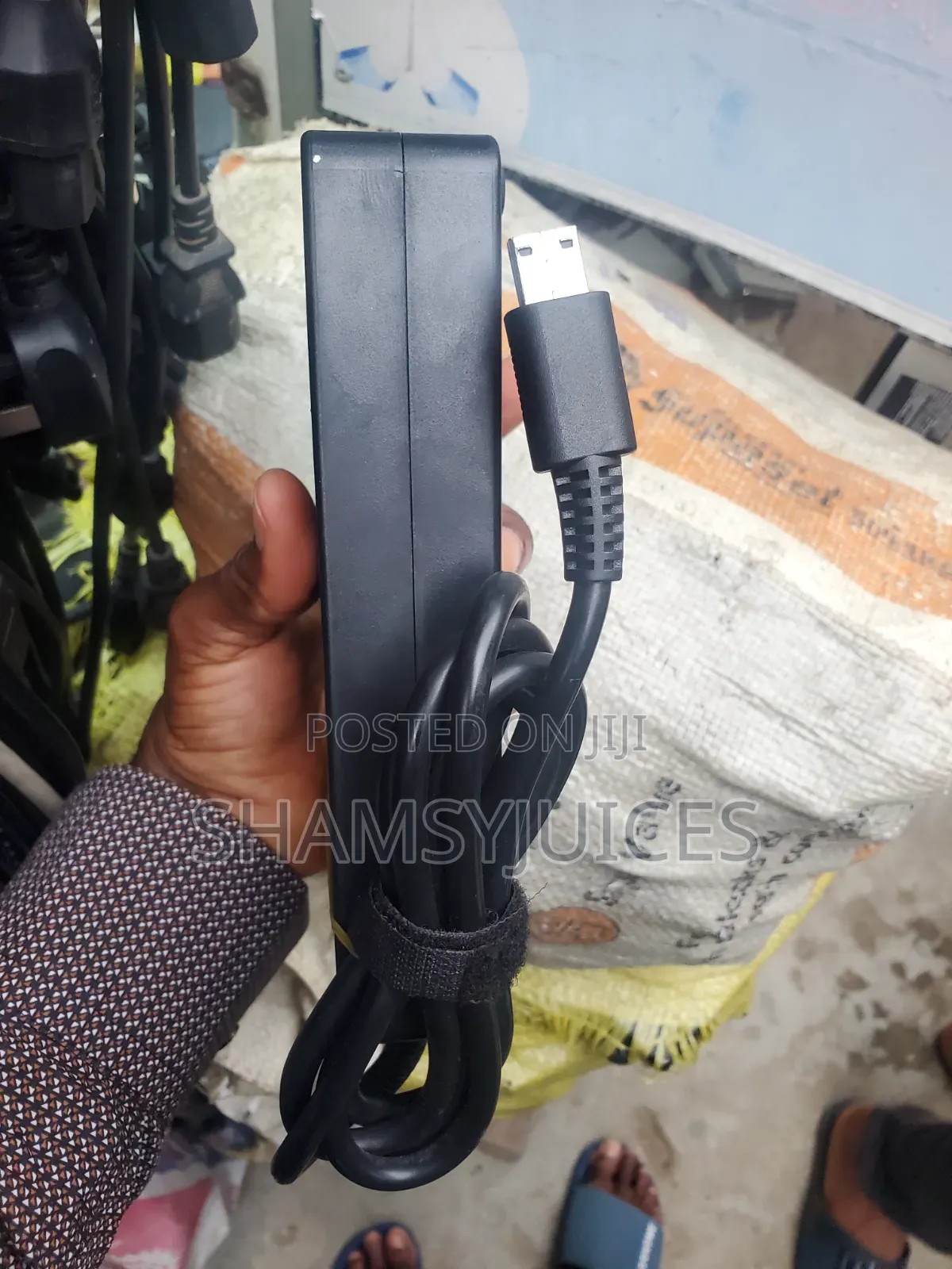 Msi Charger 330watts