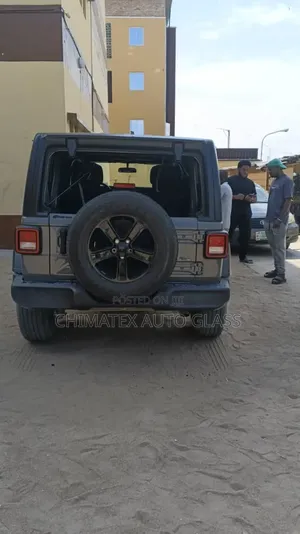 2020 Wrangler Jeep Back Windscreen Glass Available at Chimatex