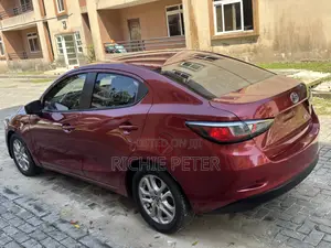 Toyota Yaris iA 1.5 FWD 2016 Red